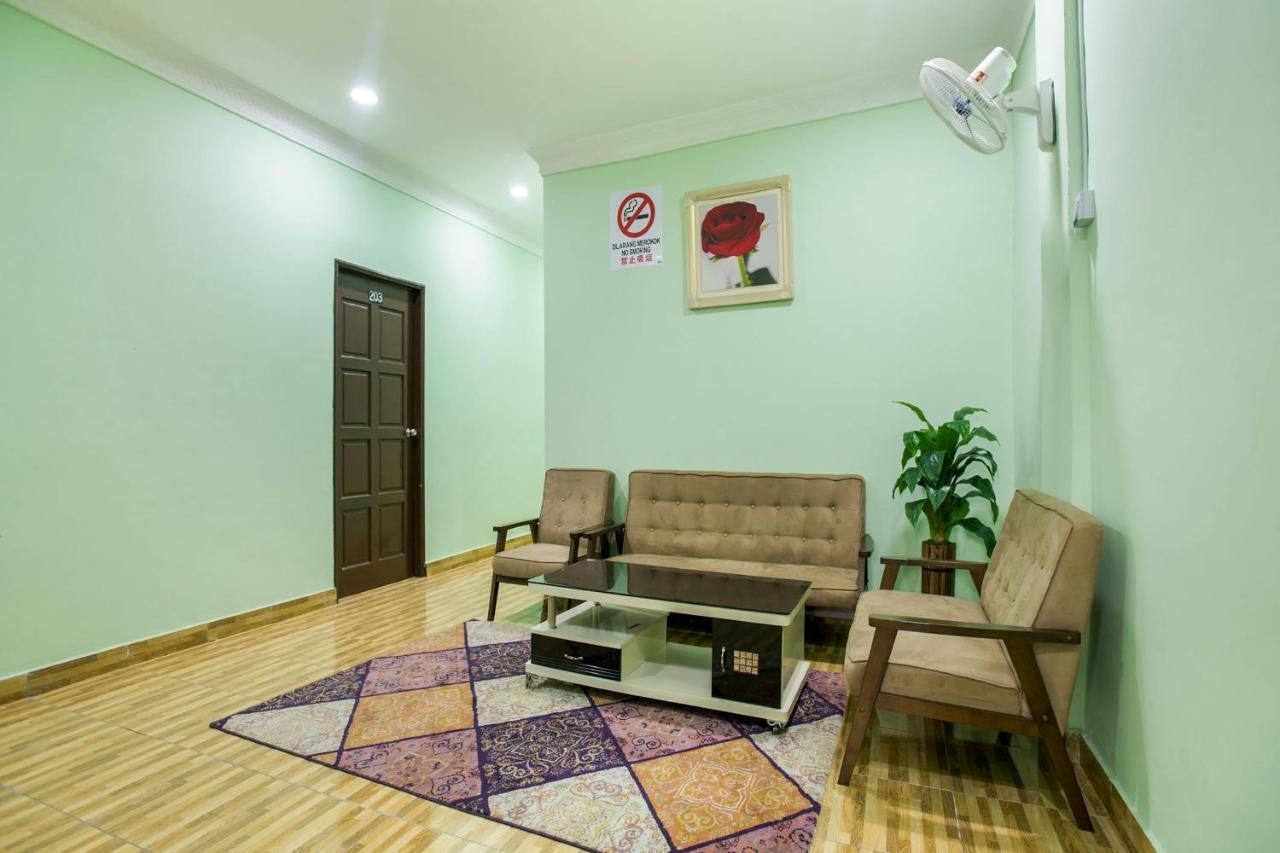 Oyo 89712 Grand Inn Semporna Exteriér fotografie